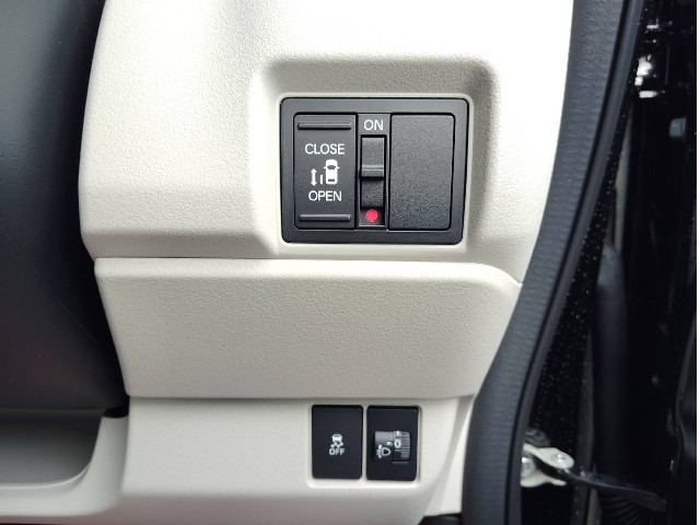 ホンダ N-BOX8枚目
