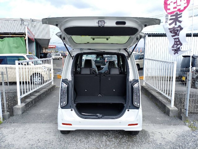 ホンダ N-WGNカスタム12枚目