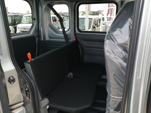 ホンダ N-VAN6枚目