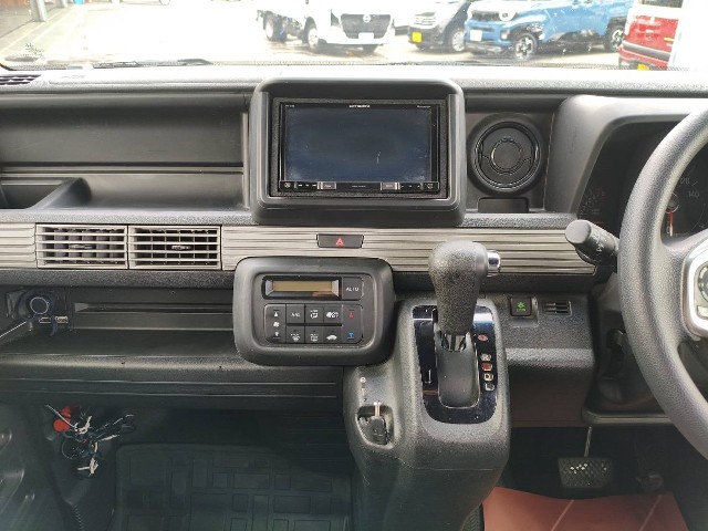 ホンダ N-VAN7枚目