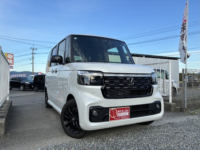 ホンダ N-BOXカスタム4枚目