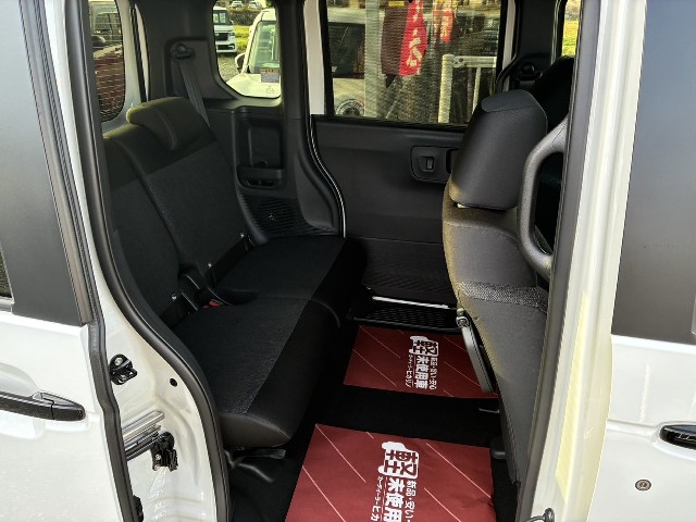 ホンダ N-BOXカスタム6枚目