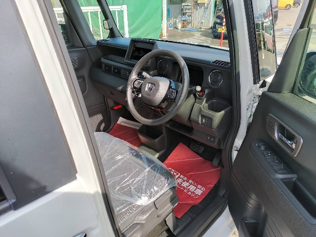 ホンダ N-BOXカスタム5枚目