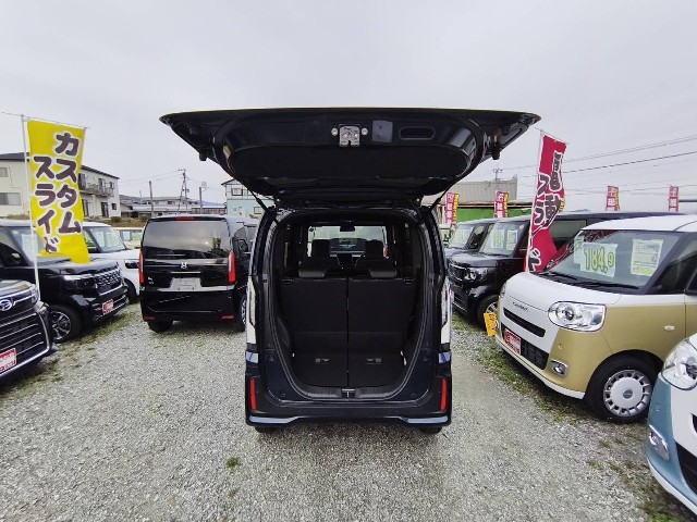 ホンダ N-BOXカスタム11枚目