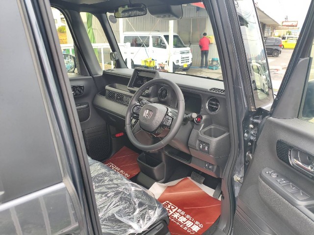 ホンダ N-BOXカスタム5枚目