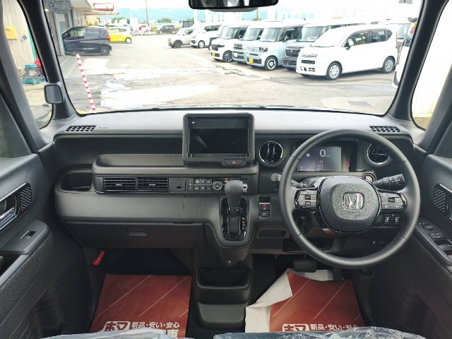 ホンダ N-BOXカスタム7枚目