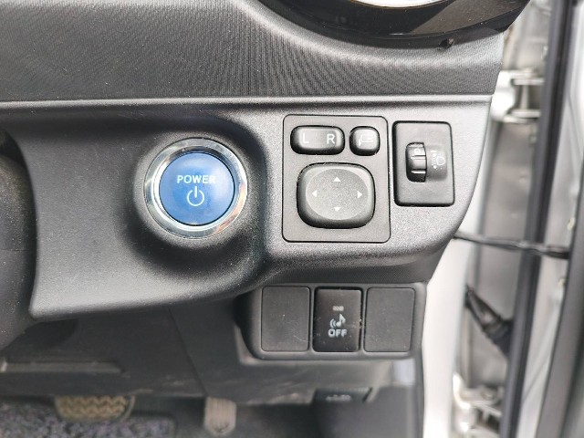 トヨタ アクア9枚目